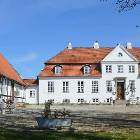 Casa vacanze Historic Atmosphere At Gelskov Estate For *