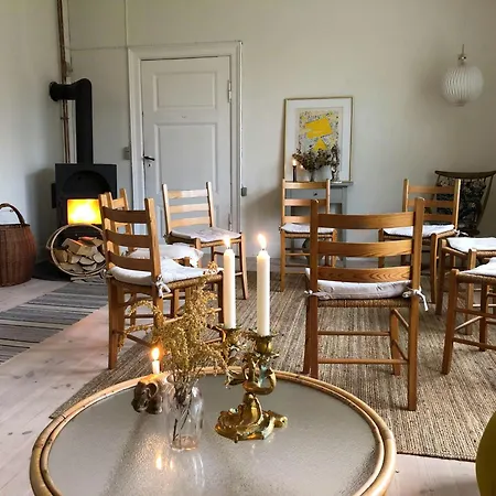 Дом отдыха Historic Atmosphere At Gelskov Estate For *